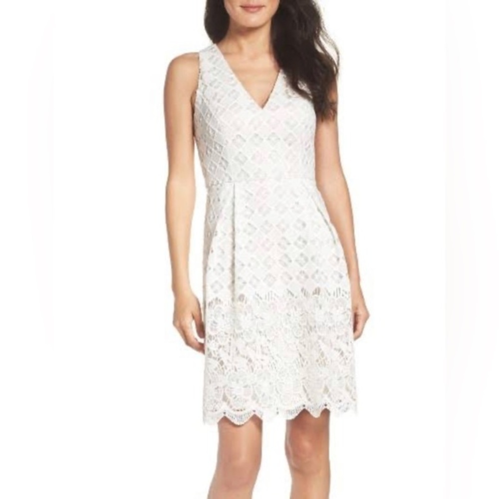 Adrianna Papell Ivory Geometric Floral Lace V-Neck Dress Size 8 Sleeveless White